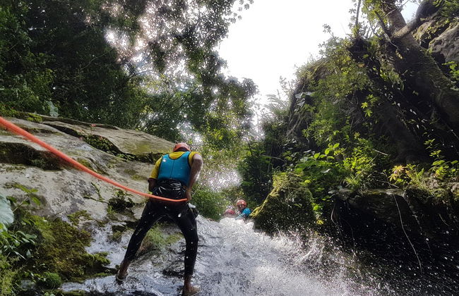 Rápel en el cañón del Secreto y cueva del Mohán - Foto 3