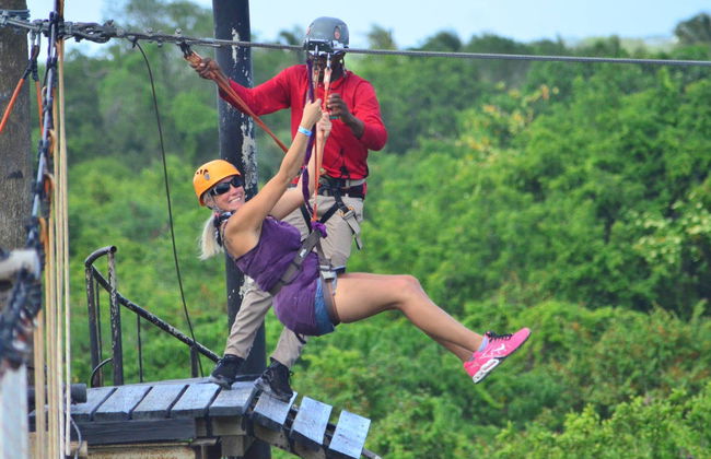 Bavaro Park Zipline + Buggy Experience - Foto 2