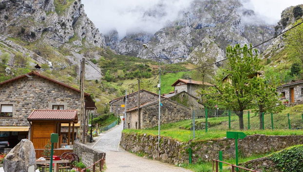 Tour en jeep + Senderismo por la Ruta del Cares - Foto 4