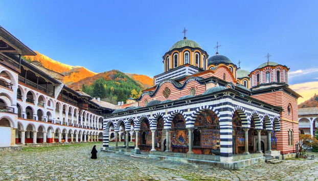 Seven Rila Lakes + Rila Monastery Day Trip - Foto 3