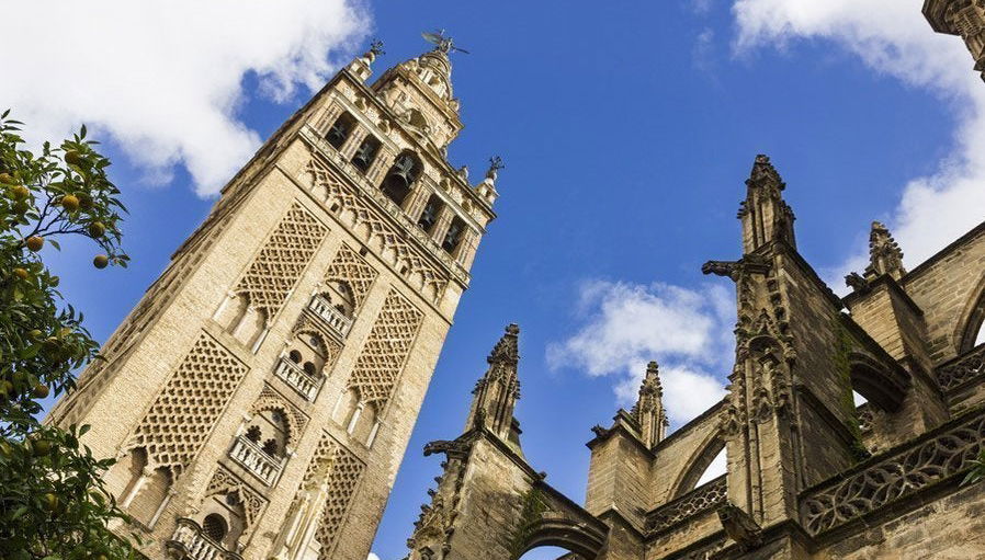 Excursión a Sevilla con visita a la catedral - Foto 1