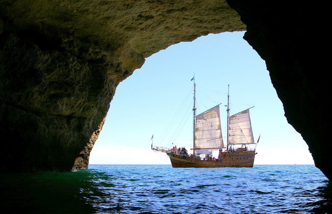 Tour delle grotte di Benagil su una nave pirata - Foto 7