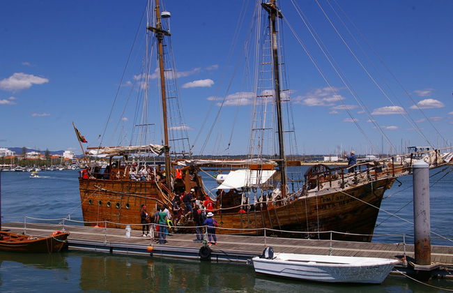Tour delle grotte di Benagil su una nave pirata - Foto 2