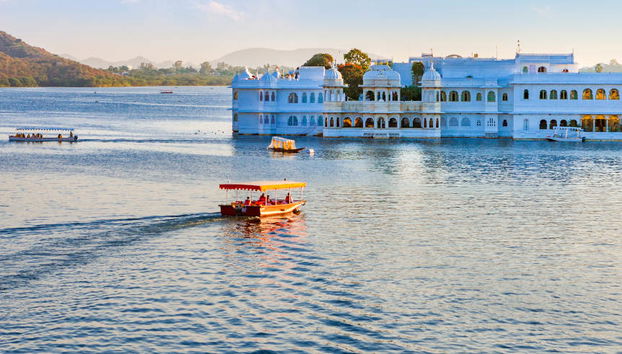 Ghat Tour & Lake Pichola Cruise - Foto 5