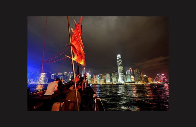 Victoria Harbour Evening Cruise - Photo 1