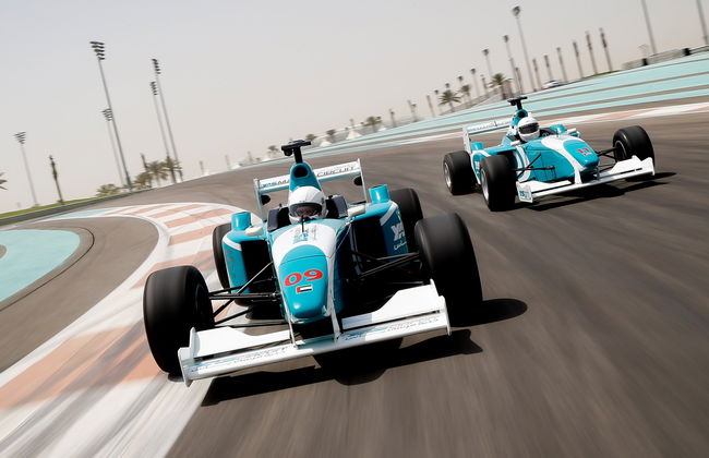 Conducción de un Fórmula 3000 en el Circuito Yas Marina - Foto 8