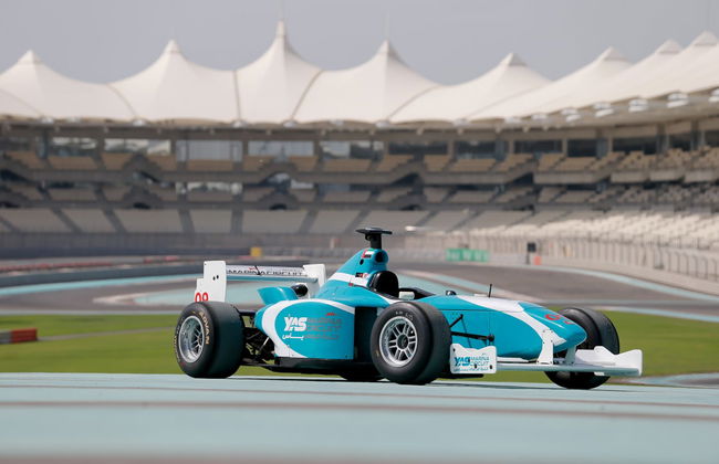 Conducción de un Fórmula 3000 en el Circuito Yas Marina - Foto 2