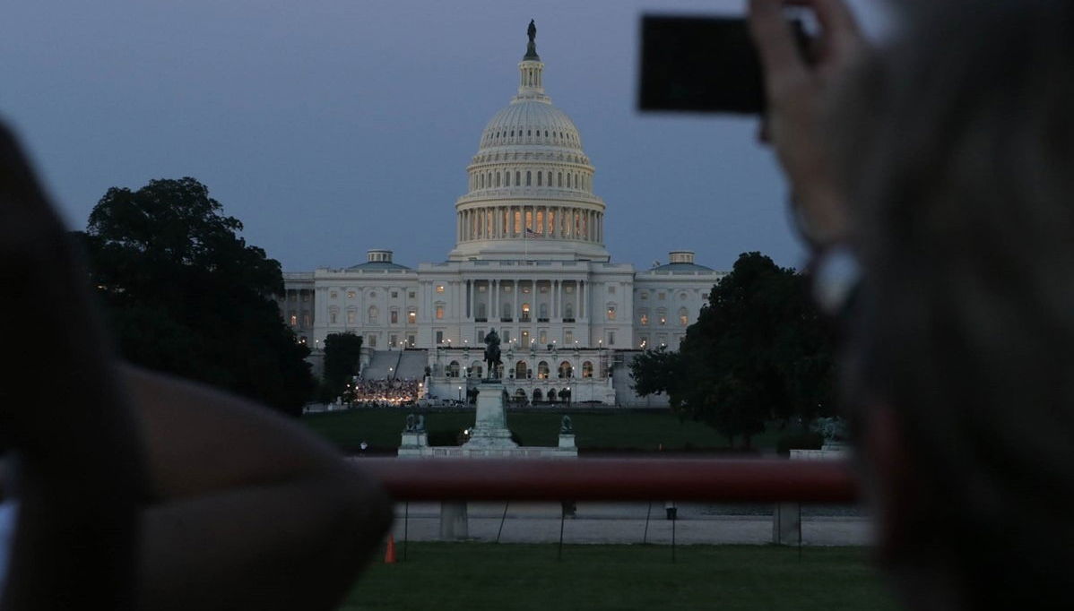 Open Top Bus Night Tour - Photo 1