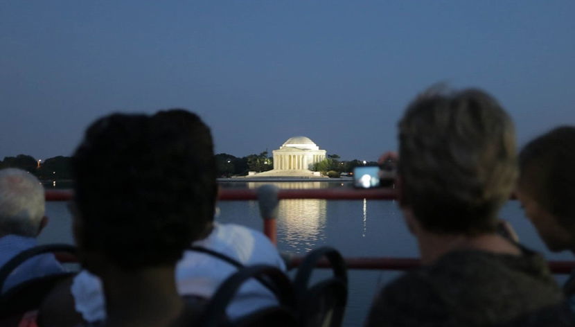 Open Top Bus Night Tour - Photo 2