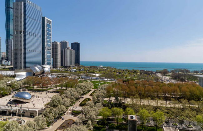 Chicago Architecture Tour - Photo 6