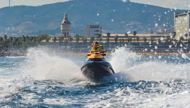Location de jet ski à Barcelone - Photo 2