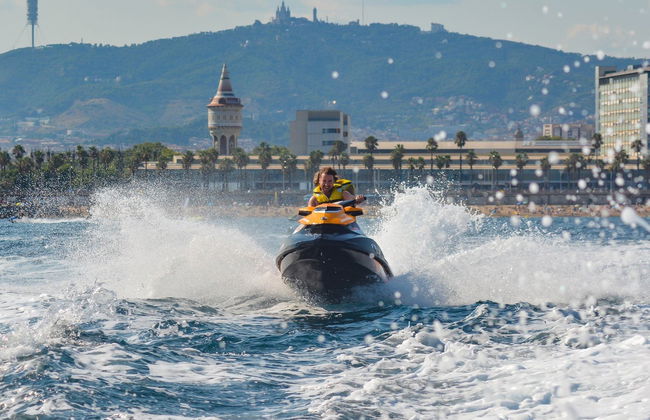 Location de jet ski à Barcelone - Photo 2