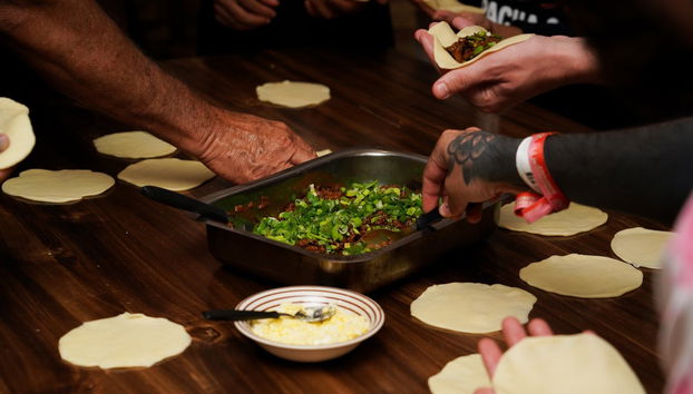 Clase de cocina argentina con comida - Foto 5