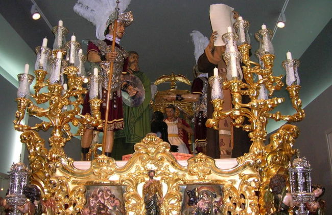 Visita guiada por la Macarena y su museo - Foto 3