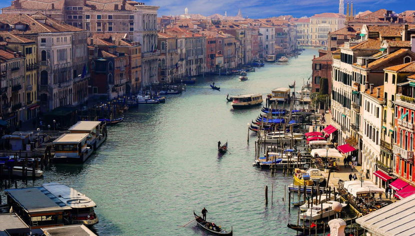 Venice Canals Gondola Ride - Photo 2