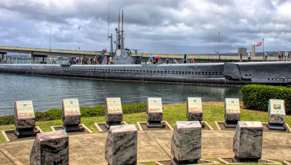 Tour of Pearl Harbor & Honolulu - Photo 1