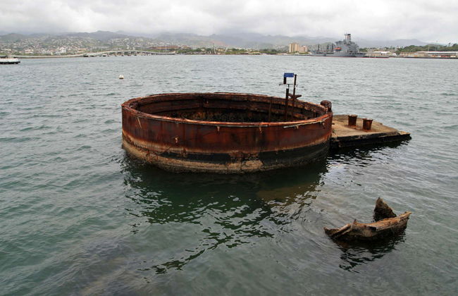 Pearl Harbor & Honolulu Tour - Photo 3
