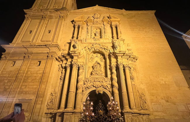 Visita guiada por la Basílica de Santa María + Subida a la torre - Foto 7