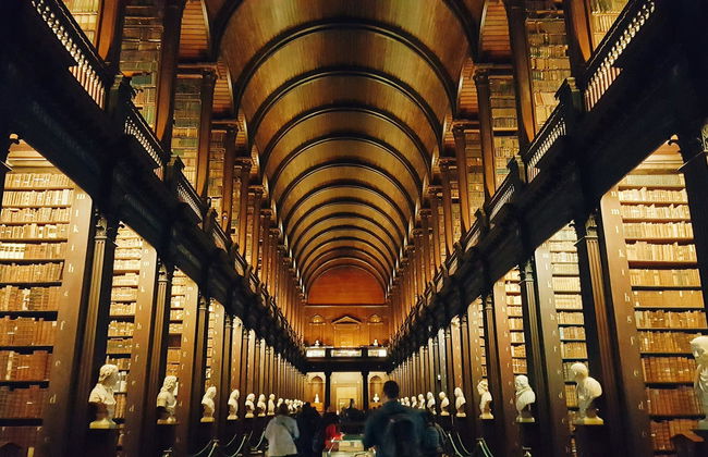 Trinity College Library, Book of Kells & Dublin Castle Tour - Photo 2