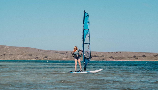 Enjoy a windsurfing class