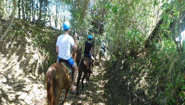 Aventura Zip N Splash : cascadas, tirolinas, paseo a caballo con comida - Foto 5