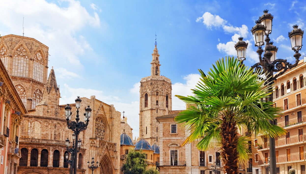 Day Trip to Valencia + Oceanogràfic & Hemisfèric - Foto 1