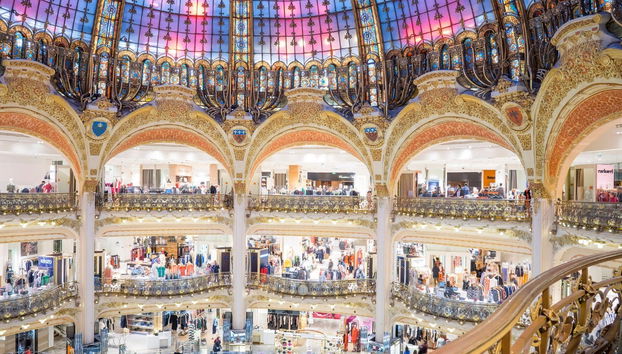 Entrada a un desfile de moda en las Galerías Lafayette - Foto 2