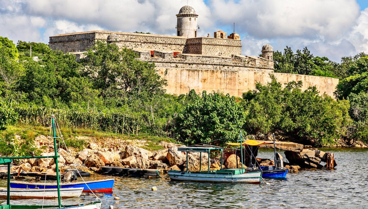 Boat Trip in Cienfuegos Bay + the Castle of Jagua - Photo 1