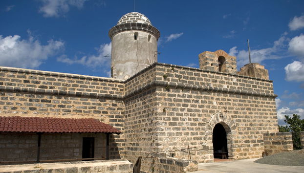 Boat Trip in Cienfuegos Bay + the Castle of Jagua - Photo 2