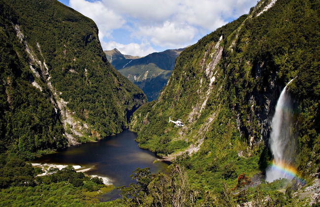 Fiordland: Helicopter Ride, Hike & Boat Trip - Photo 6