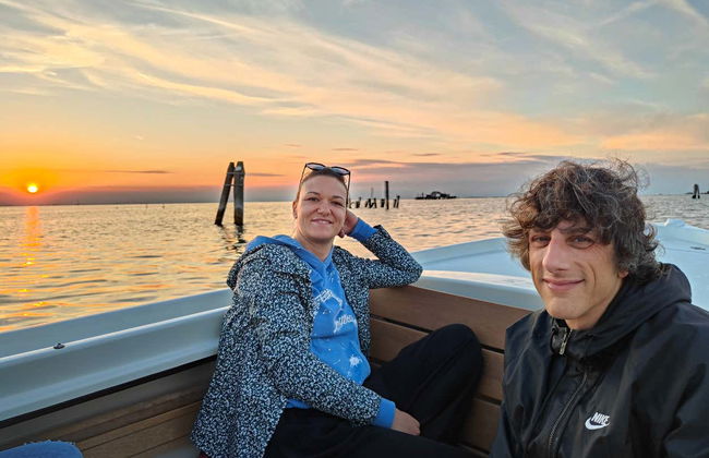 Balade en bateau au coucher de soleil dans la lagune de Venise - Photo 4