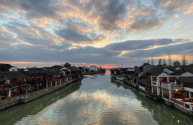 Sunset at Zhujiajiao Water Village - Private Half Day Tour - Foto 1