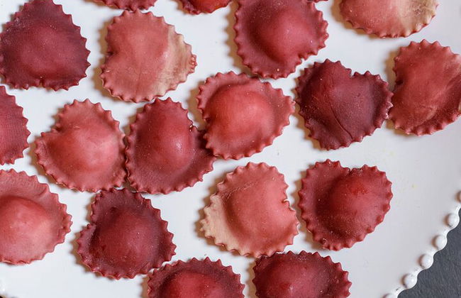 Clase magistral de cocina casera: Elaboración de pasta con colores naturales - Foto 3