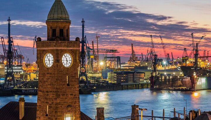 Visite guidée privée à pied de l'Elbphilharmonie, Speicherstadt et HafenCity - Photo 1