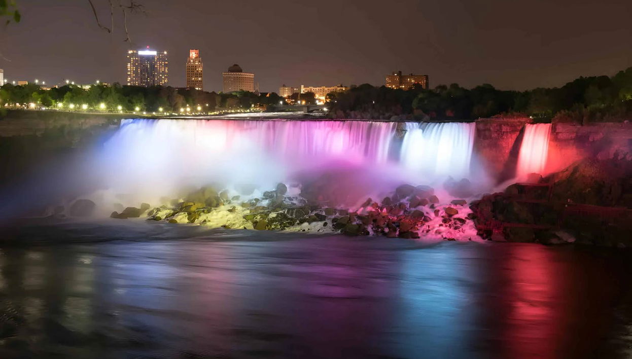 Excursão às Cataratas do Niágara com espetáculo noturno de luzes - Foto 1