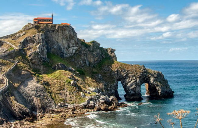 Excursión a Gaztelugatxe, Bermeo, Mundaka y Guernika con Txakoli desde Bilbao - Foto 2