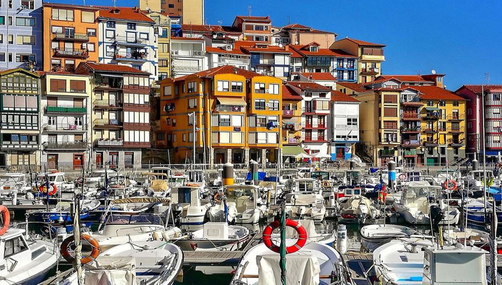 Excursión a Gaztelugatxe, Bermeo, Mundaka y Guernika con Txakoli desde Bilbao - Foto 1
