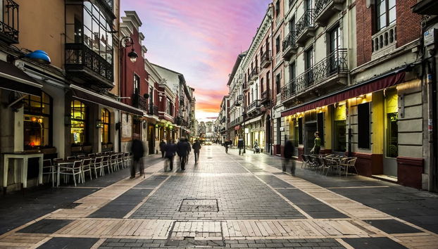 Visita guiada por León y su catedral - Foto 3