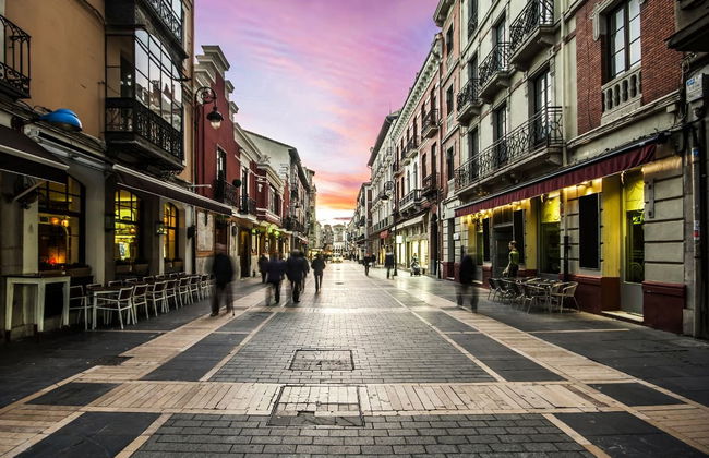 Visita guiada por León y su catedral - Foto 3