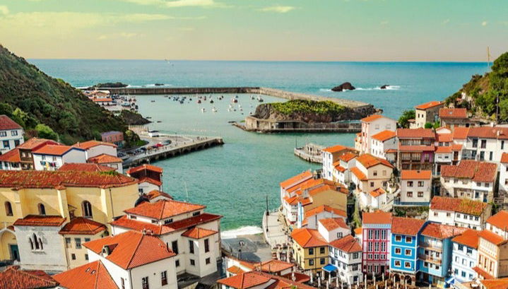 Excursión a Avilés, Cudillero y Luarca - Foto 1