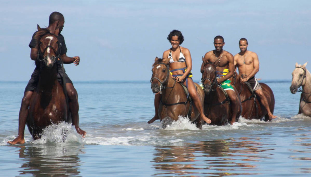 Paseo a caballo por la playa de Puerto Plata - Foto 1