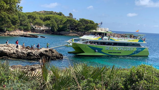 Giro in catamarano delle cale del nord di Sa Coma - Foto 2