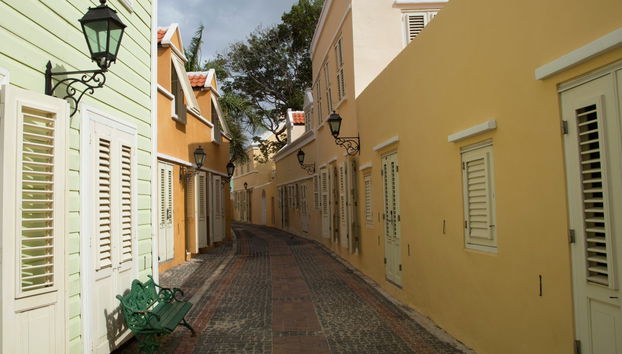 Willemstad Guided Tour - Photo 2