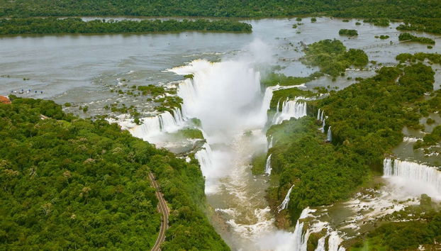 Paseo en helicóptero por las Cataratas de Iguazú - Foto 3