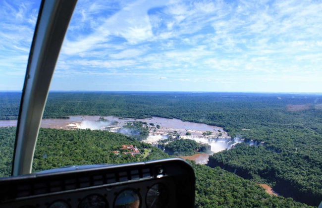 Paseo en helicóptero por las Cataratas de Iguazú - Foto 2