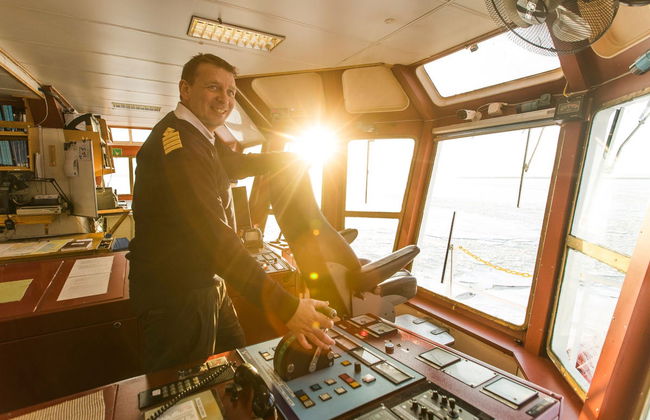 Paseo en barco rompehielos + Flotación en el mar de Botnia - Foto 4