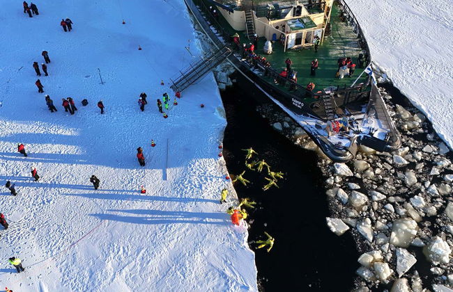 Rovaniemi Icebreaker Cruise - Foto 2