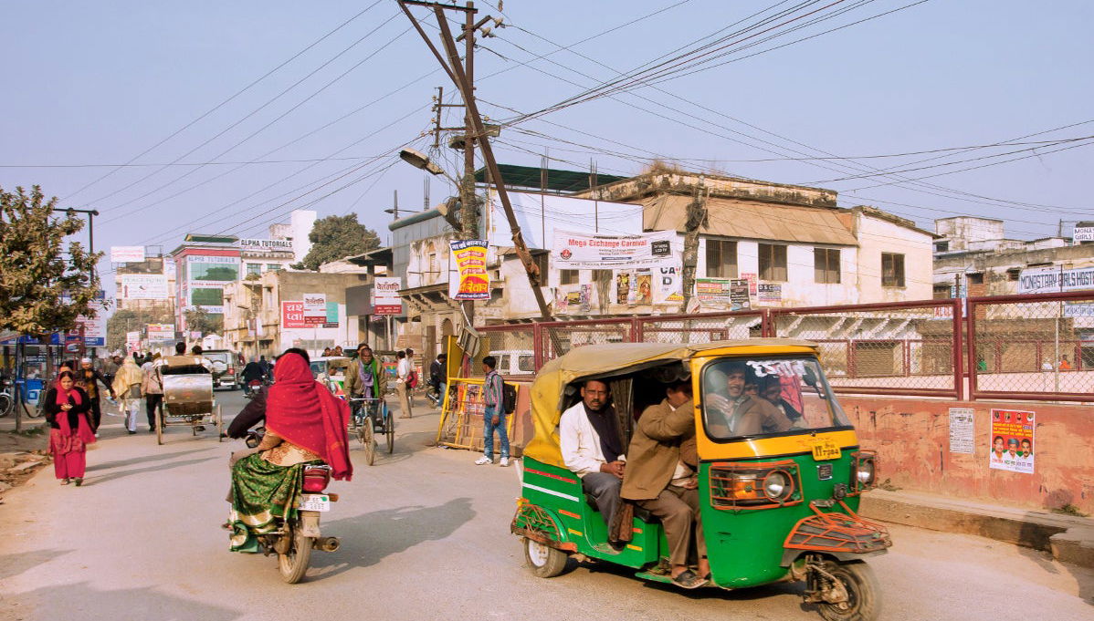 Tour en tuk tuk por Varanasi - Foto 1
