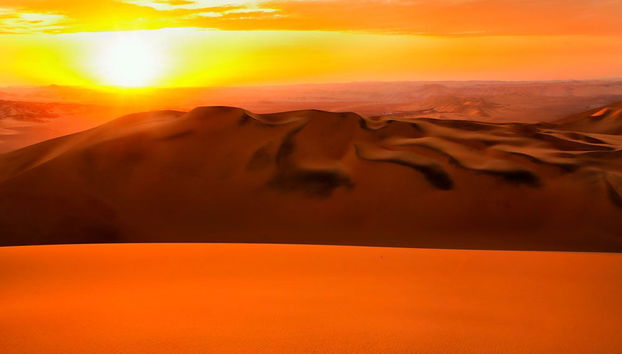 Sandboarding in the Ica Desert at Sunset - Foto 4