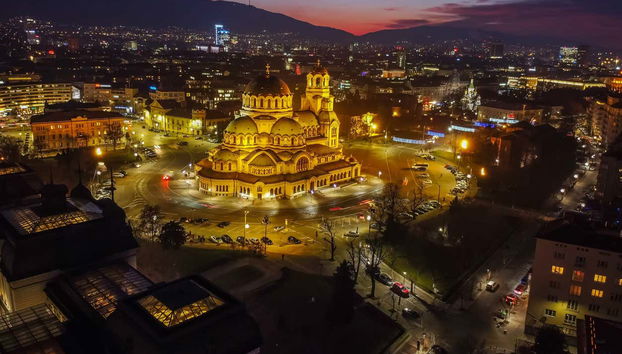 Sofia Private Night Tour with Dinner - Foto 4